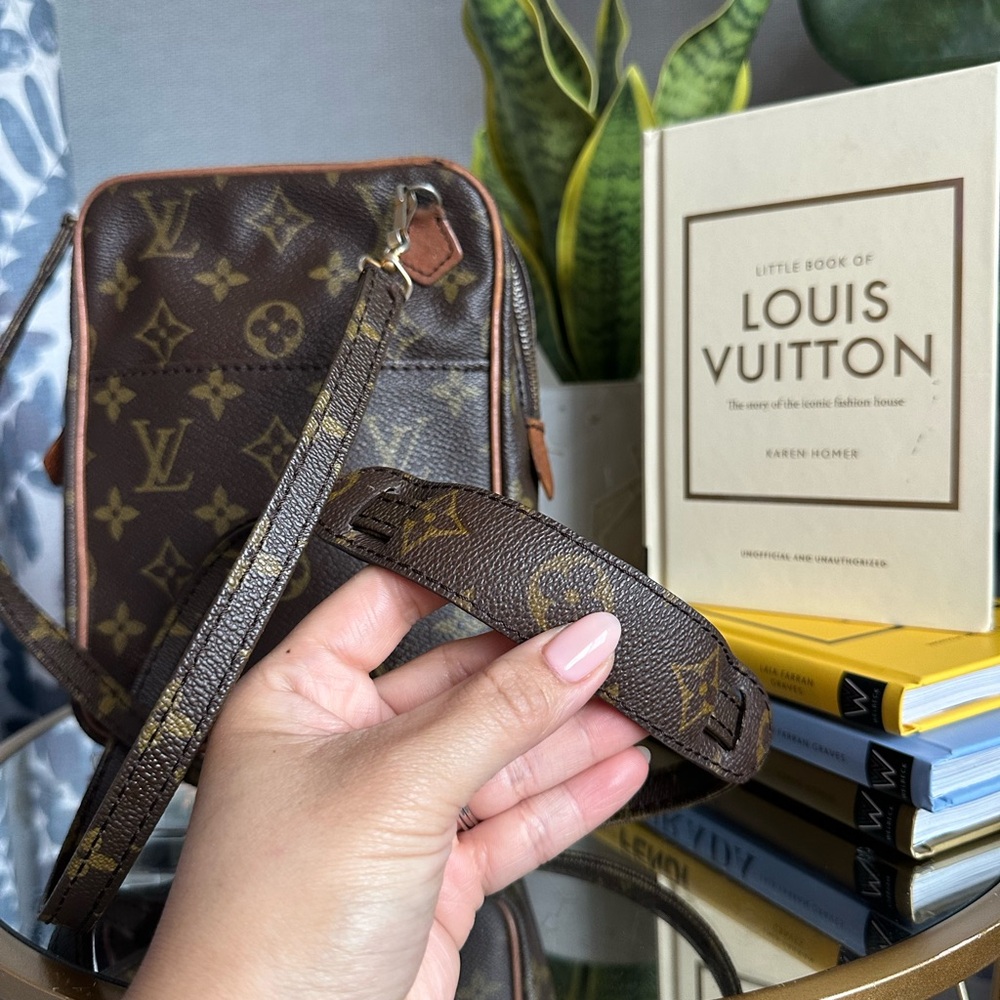 Louis Vuitton Brown Monogram Crossbody Bag - Picture 2 of 16